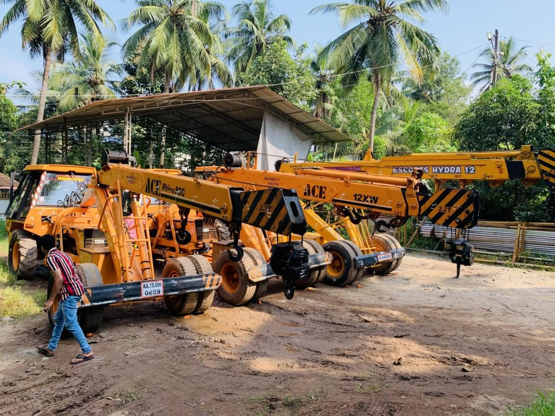 ACE 12XW Mobile Crane